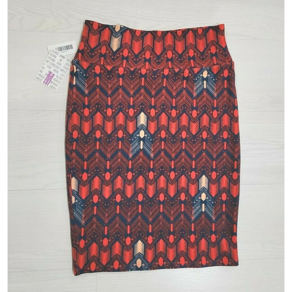 Lularoe Cassie - Size M - Red Chevron Pattern